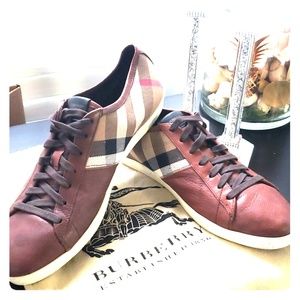 Authentic Burberry Check Sneakers in Tan color